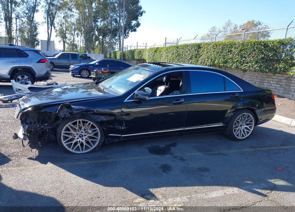 2010 MERCEDES-BENZ S 550 VIN: WDDNG7BB5AA314351