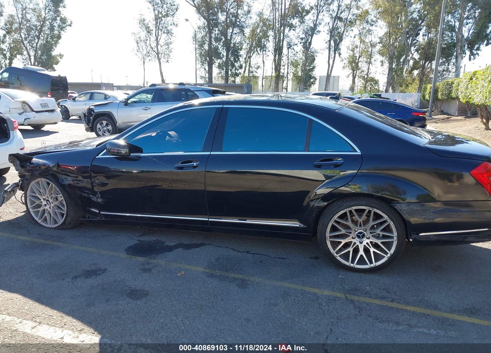 2010 MERCEDES-BENZ S 550 VIN: WDDNG7BB5AA314351