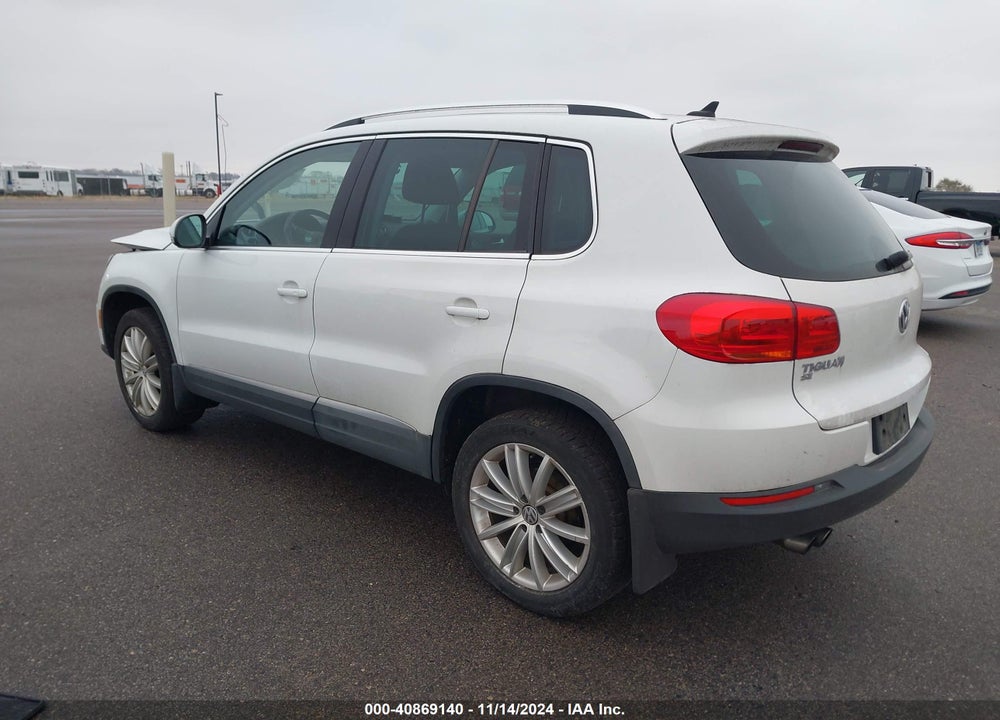 2016 VOLKSWAGEN TIGUAN SE VIN: WVGBV7AX6GW602726