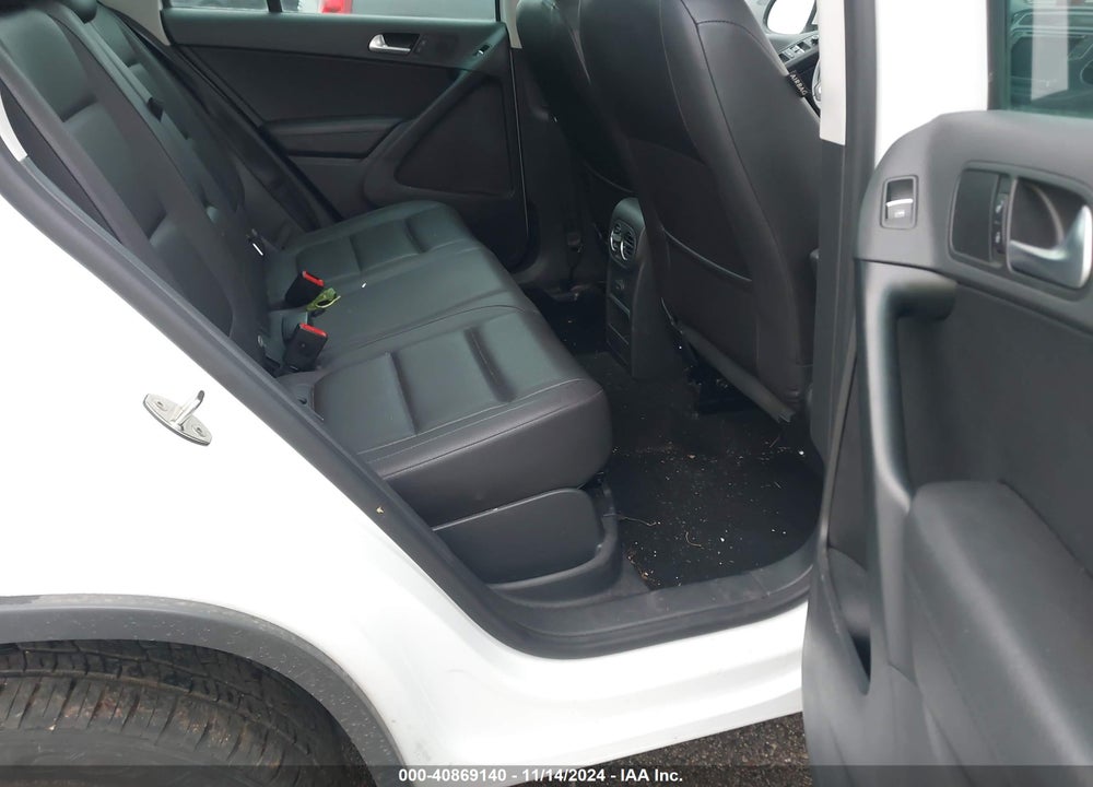 2016 VOLKSWAGEN TIGUAN SE VIN: WVGBV7AX6GW602726