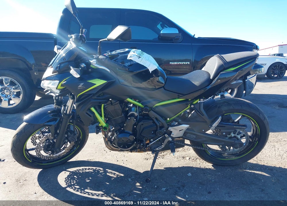 2022 KAWASAKI ER650 L VIN: ML5EREL14NDA72667