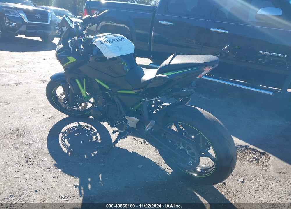 2022 KAWASAKI ER650 L VIN: ML5EREL14NDA72667