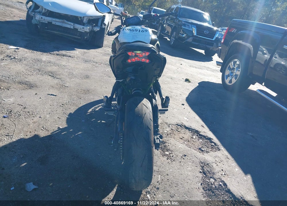 2022 KAWASAKI ER650 L VIN: ML5EREL14NDA72667