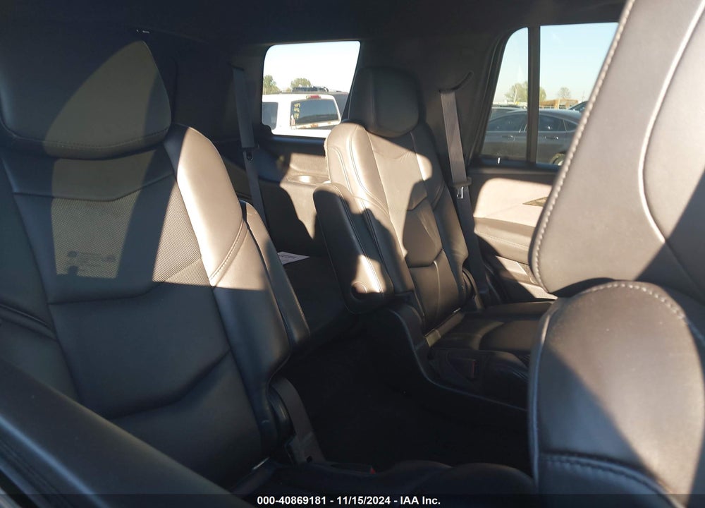 2018 CADILLAC ESCALADE PLATINUM VIN: 1GYS4DKJ7JR110447