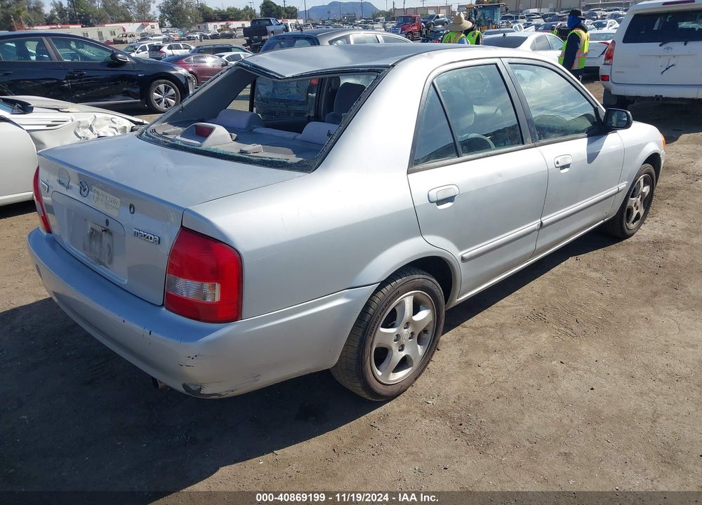 2000 MAZDA PROTEGE ES VIN: JM1BJ2211Y0212022