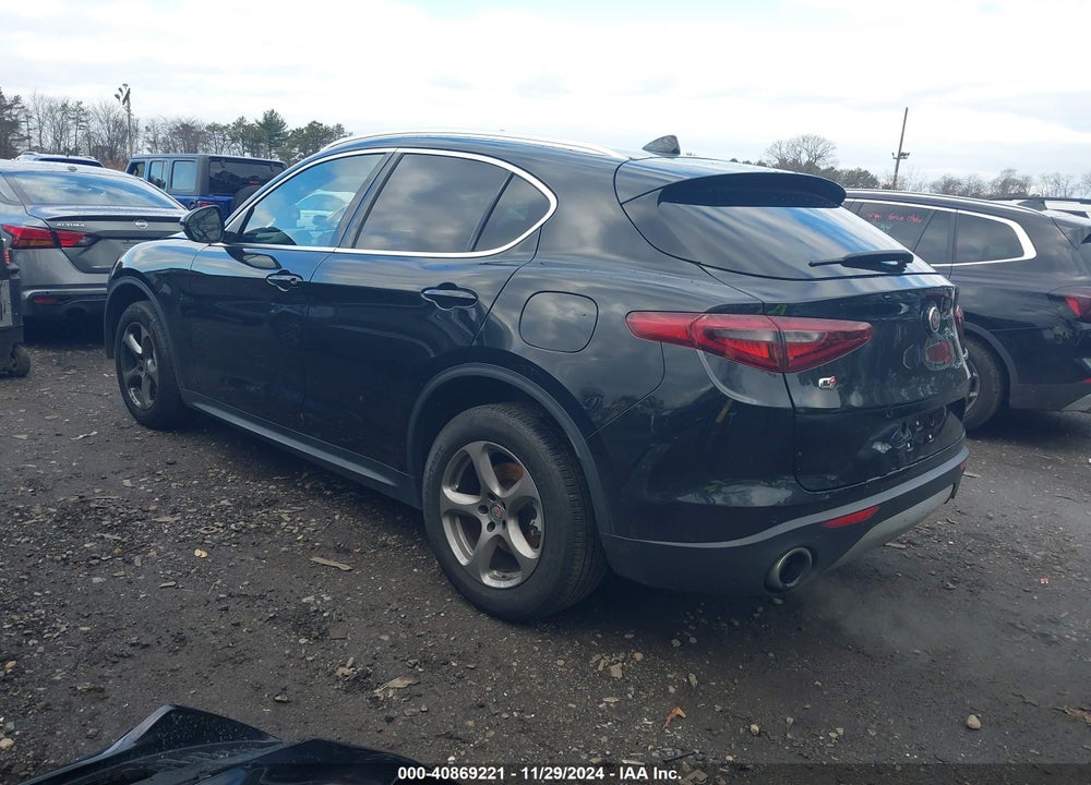 2021 ALFA ROMEO STELVIO AWD VIN: ZASPAKAN9M7D15031