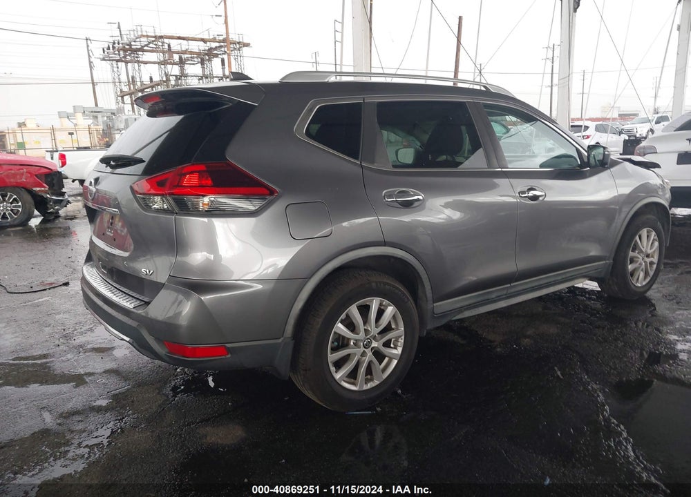 2018 NISSAN ROGUE VIN: KNMAT2MT4JP511912