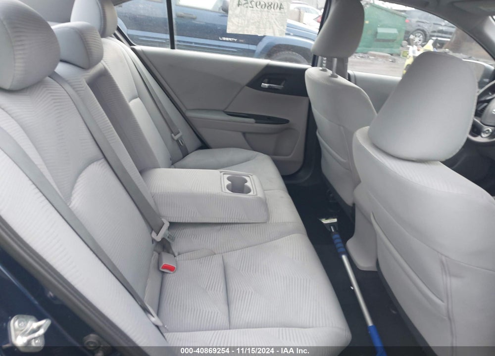 2015 HONDA ACCORD LX VIN: 1HGCR2F3XFA211016