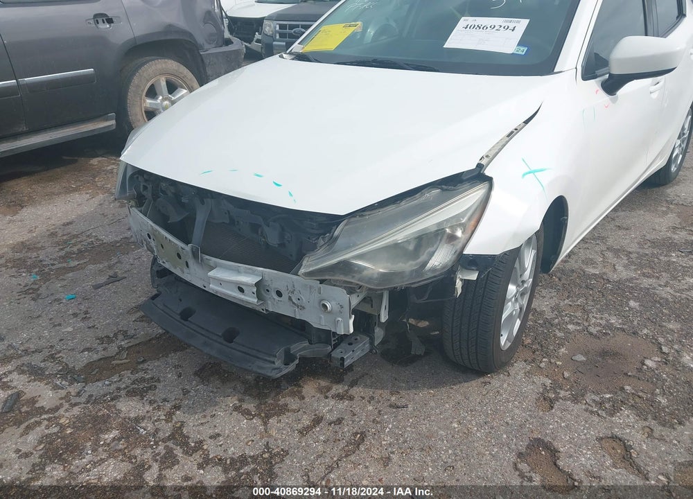 2017 TOYOTA YARIS IA VIN: 3MYDLBYV2HY155964