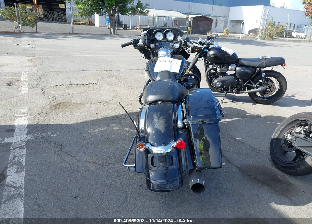 2013 HARLEY-DAVIDSON FLHX STREET GLIDE VIN: 1HD1KBM3XDB692551
