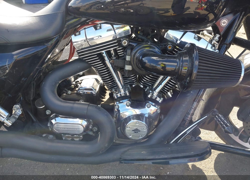 2013 HARLEY-DAVIDSON FLHX STREET GLIDE VIN: 1HD1KBM3XDB692551