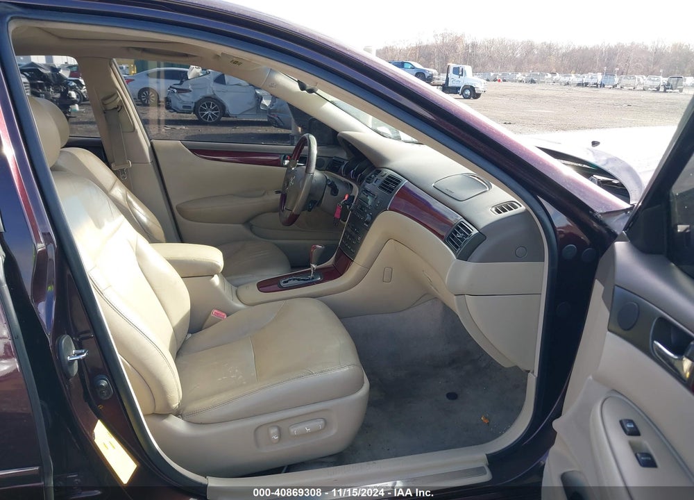 2004 LEXUS ES 330 VIN: JTHBA30G845002171