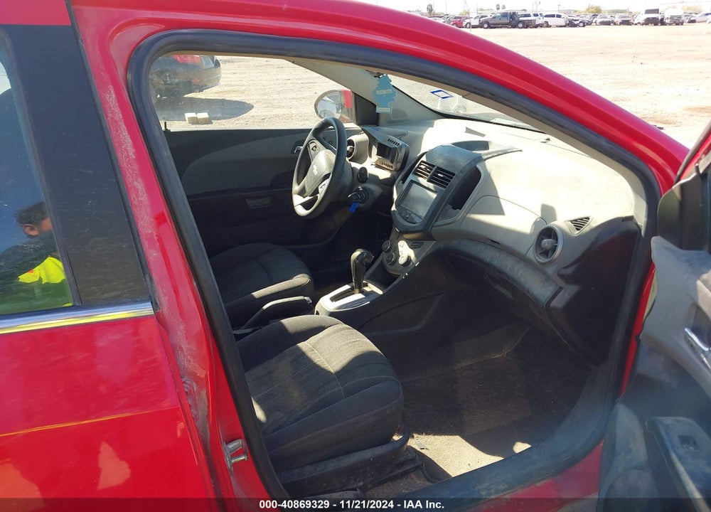2015 CHEVROLET SONIC VIN: 1G1JC6SH0F4178440