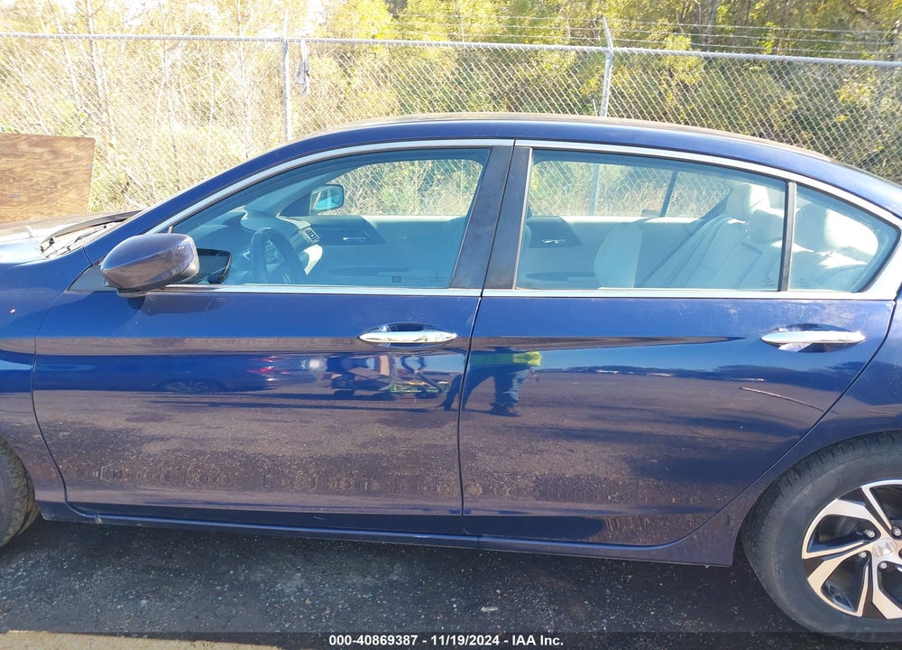 2017 HONDA ACCORD LX VIN: 1HGCR2F33HA165127
