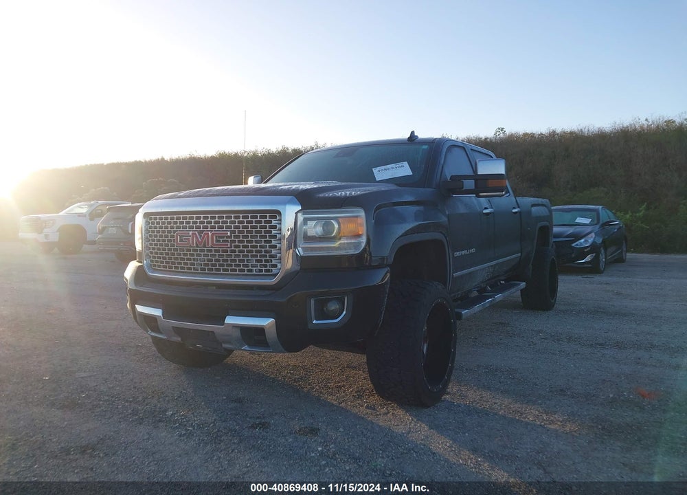 2015 GMC SIERRA 2500HD DENALI VIN: 1GT120E81FF645694
