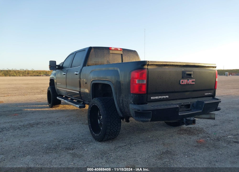 2015 GMC SIERRA 2500HD DENALI VIN: 1GT120E81FF645694