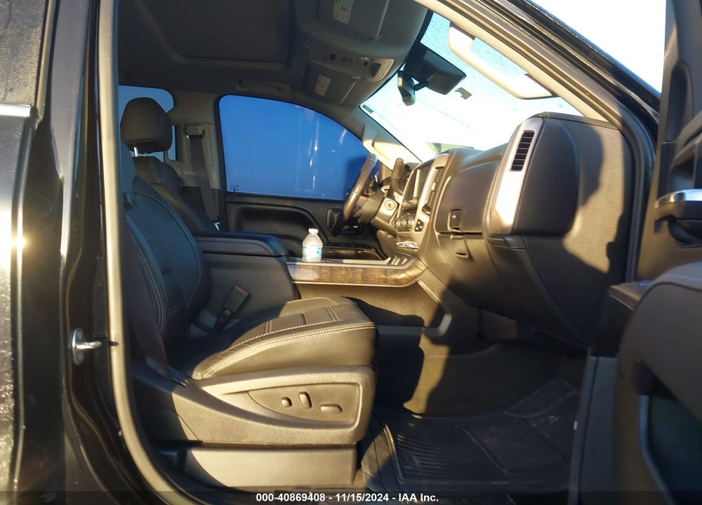 2015 GMC SIERRA 2500HD DENALI VIN: 1GT120E81FF645694