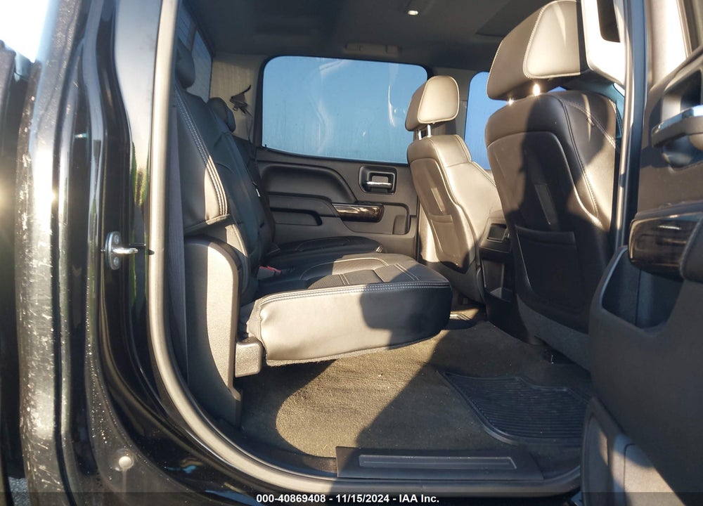2015 GMC SIERRA 2500HD DENALI VIN: 1GT120E81FF645694