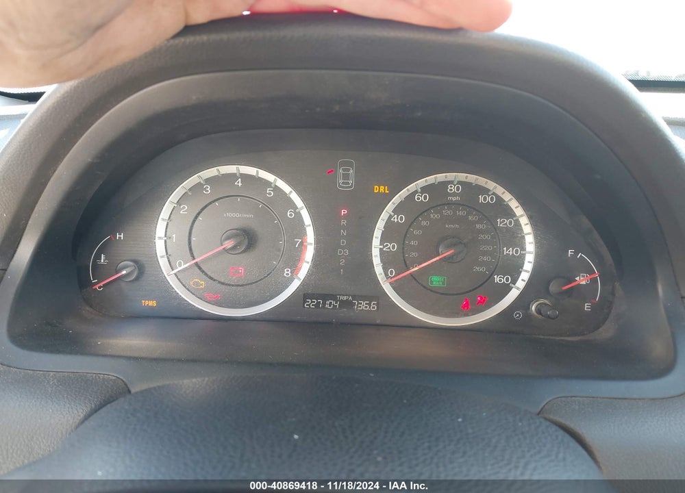 2010 HONDA ACCORD 2.4 LX-P VIN: 1HGCP2F43AA117759