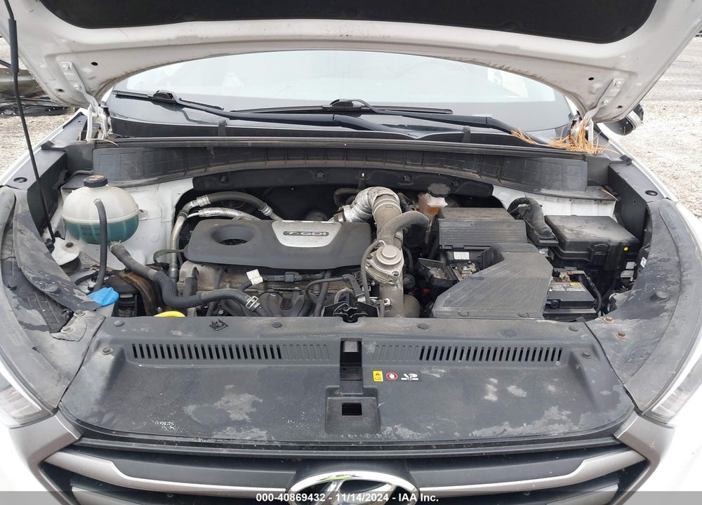 2016 HYUNDAI TUCSON SPORT VIN: KM8J33A27GU122530