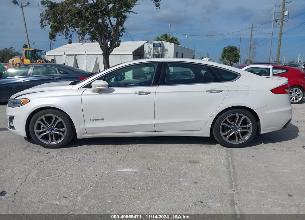 2019 FORD FUSION HYBRID TITANIUM VIN: 3FA6P0RU2KR273560
