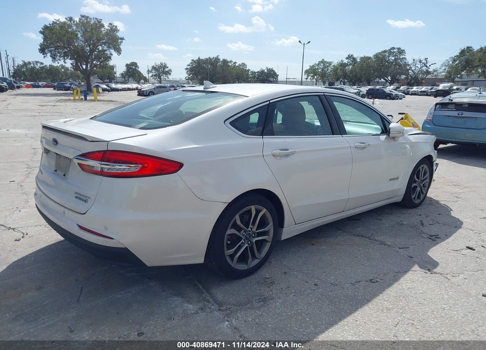 2019 FORD FUSION HYBRID TITANIUM VIN: 3FA6P0RU2KR273560