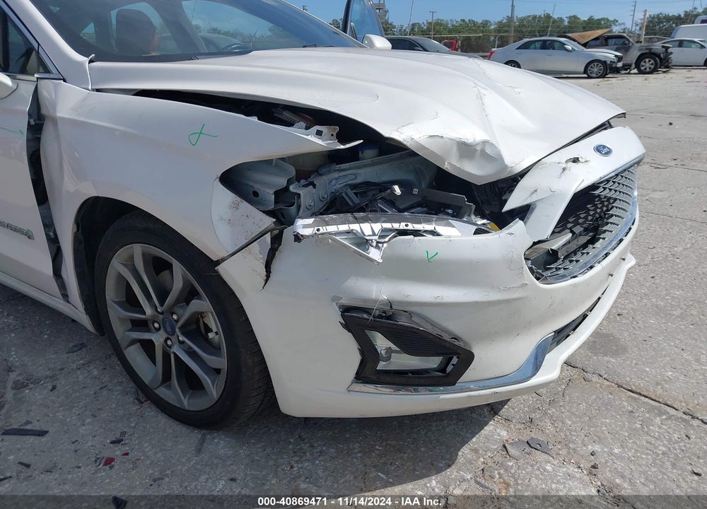 2019 FORD FUSION HYBRID TITANIUM VIN: 3FA6P0RU2KR273560