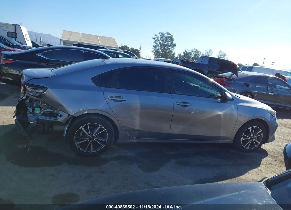 2023 KIA FORTE LXS VIN: 3KPF24AD3PE572923