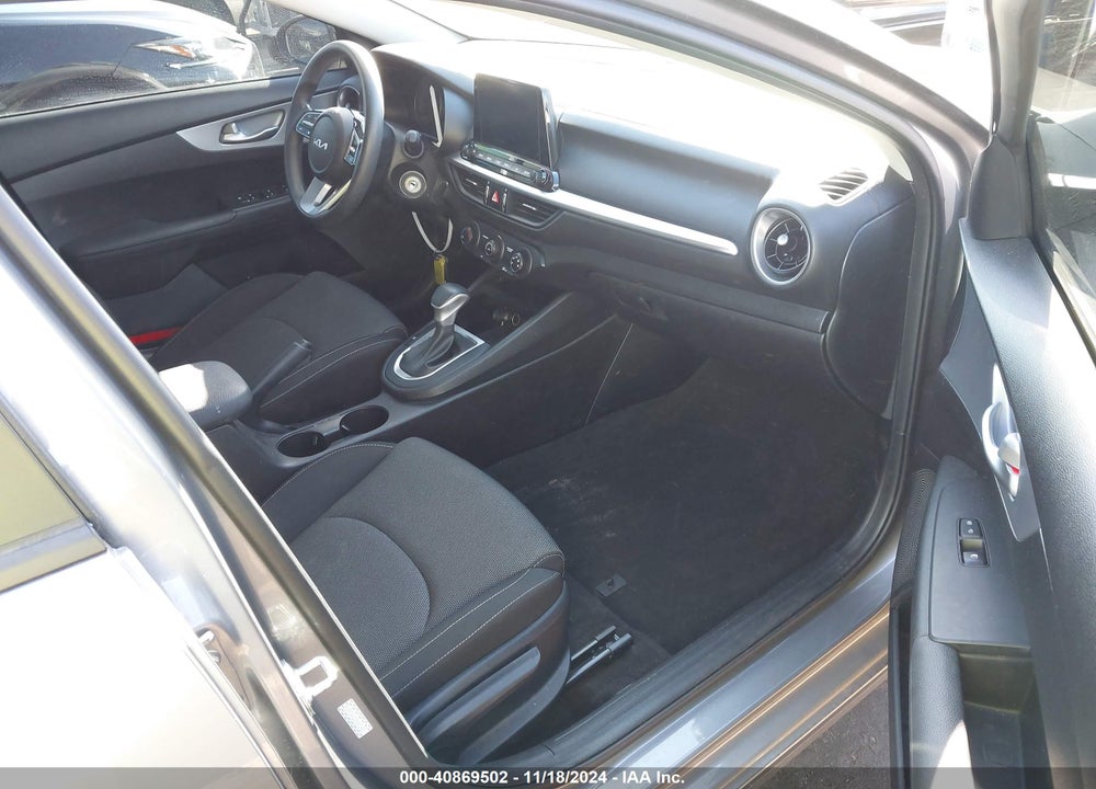 2023 KIA FORTE LXS VIN: 3KPF24AD3PE572923