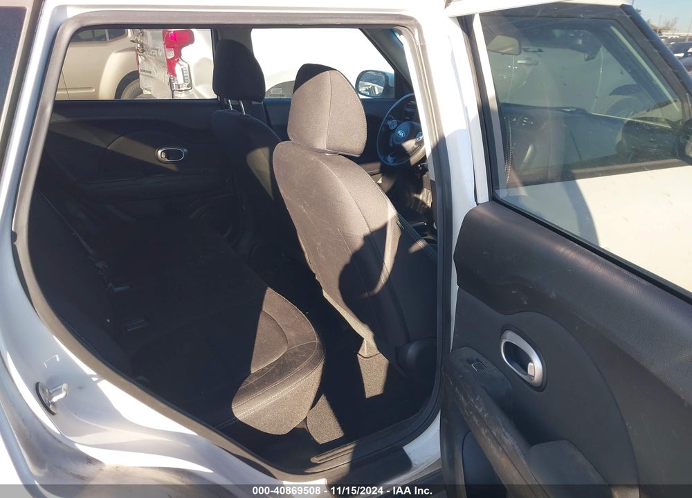 2019 KIA SOUL VIN: KNDJN2A29K7005905