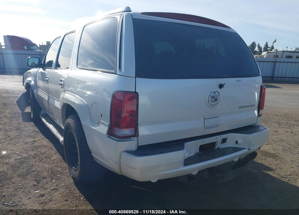 2002 CADILLAC ESCALADE STANDARD VIN: 1GYEC63T52R280965