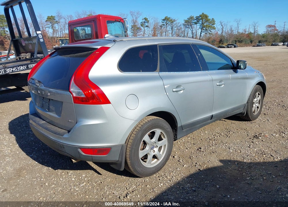 2011 VOLVO XC60 3.2 VIN: YV4940DZ4B2222159