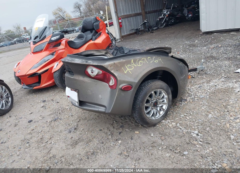 2014 CAN-AM T1 EB VIN: 2BZRAEA15EV000015