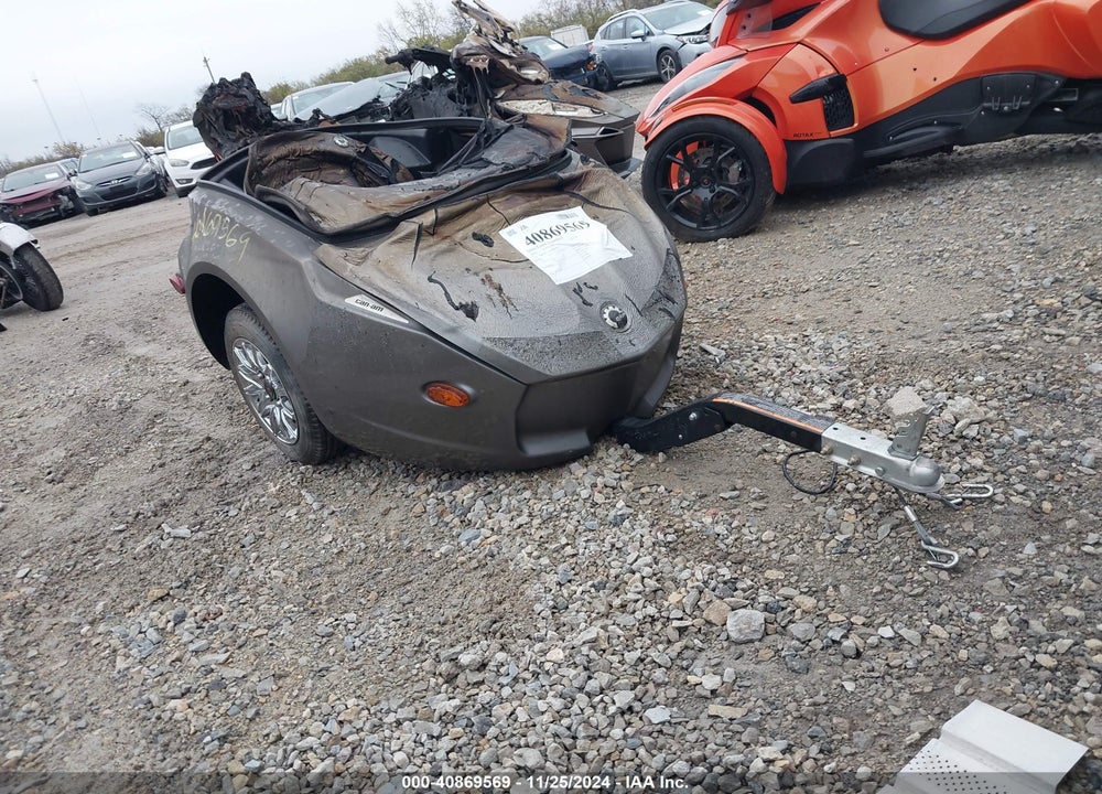 2014 CAN-AM T1 EB VIN: 2BZRAEA15EV000015