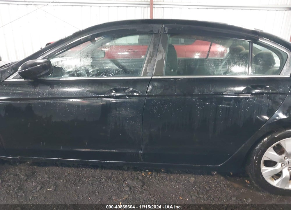 2010 HONDA ACCORD 2.4 EX VIN: 1HGCP2F77AA030313