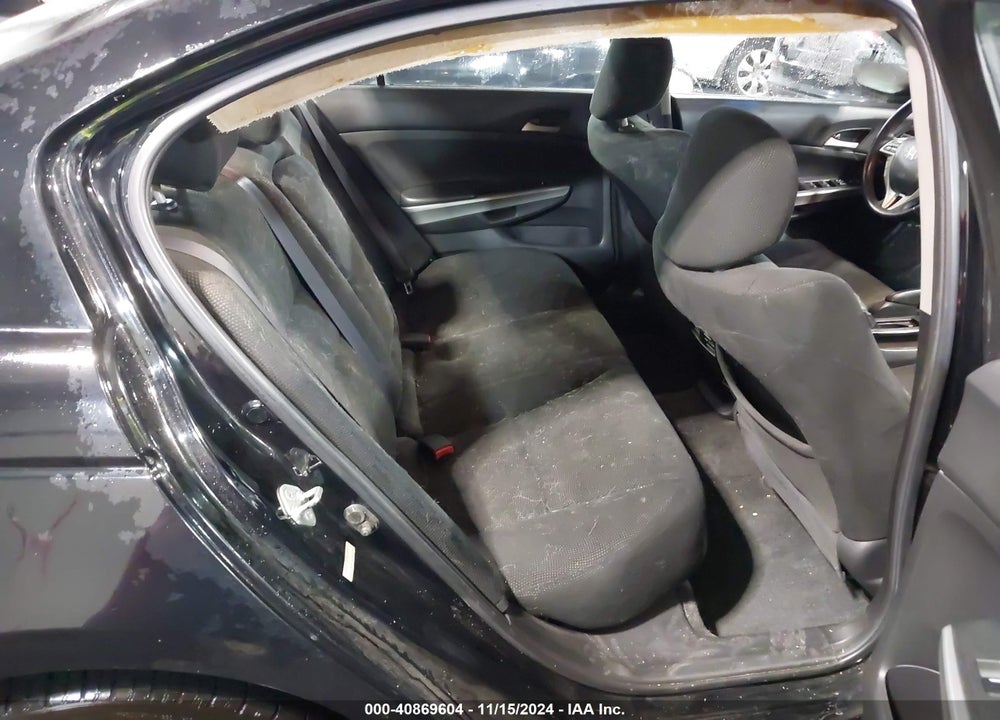 2010 HONDA ACCORD 2.4 EX VIN: 1HGCP2F77AA030313