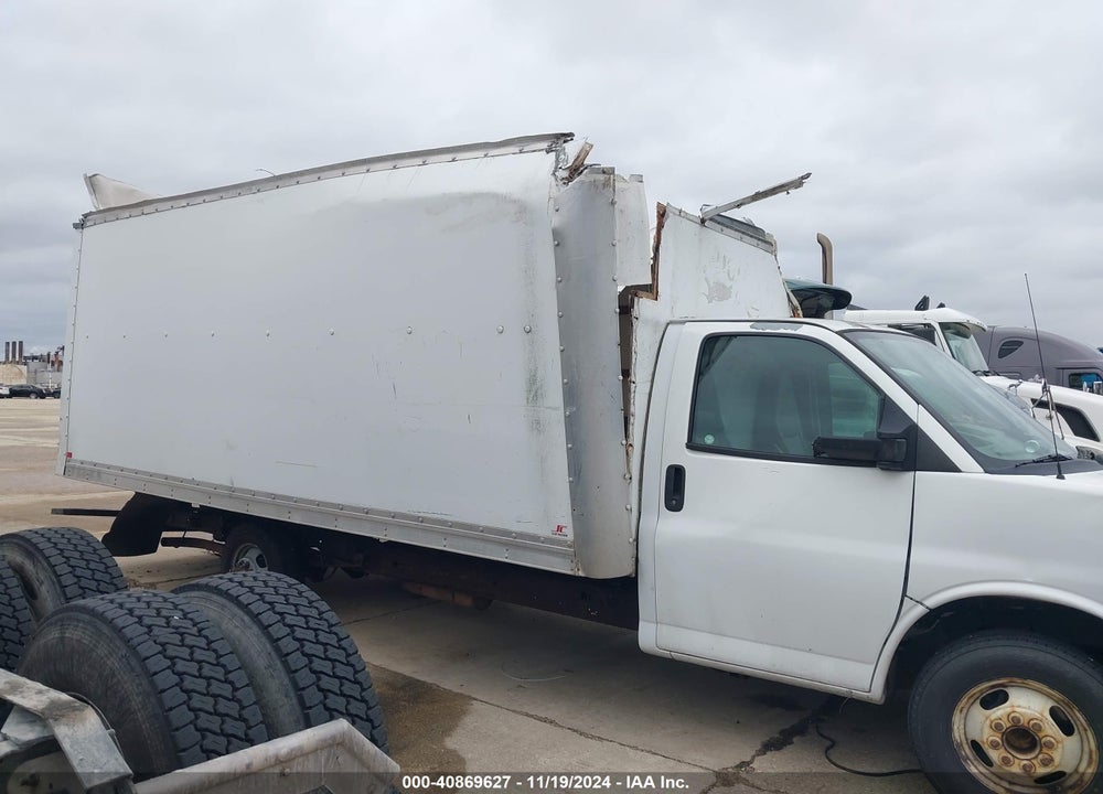 2011 GMC SAVANA CUTAWAY WORK VAN VIN: 1GD374CA3B1904115