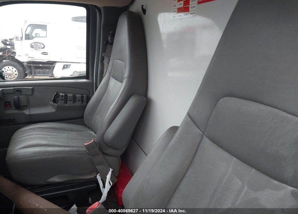 2011 GMC SAVANA CUTAWAY WORK VAN VIN: 1GD374CA3B1904115