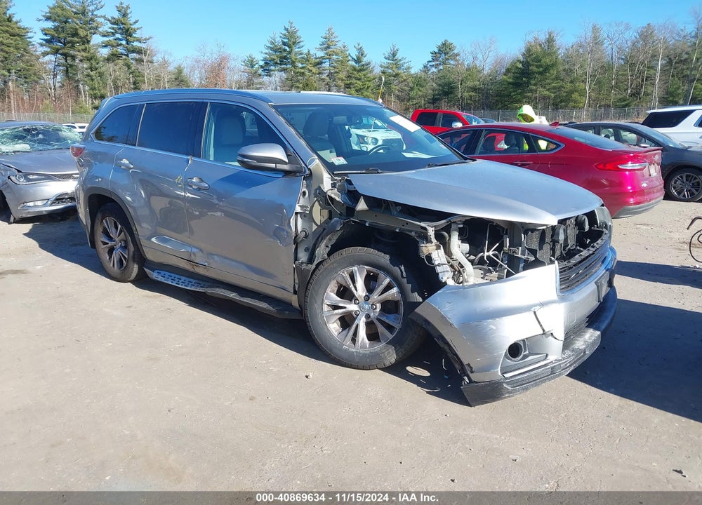 2015 TOYOTA HIGHLANDER XLE V6 VIN: 5TDJKRFH1FS205221