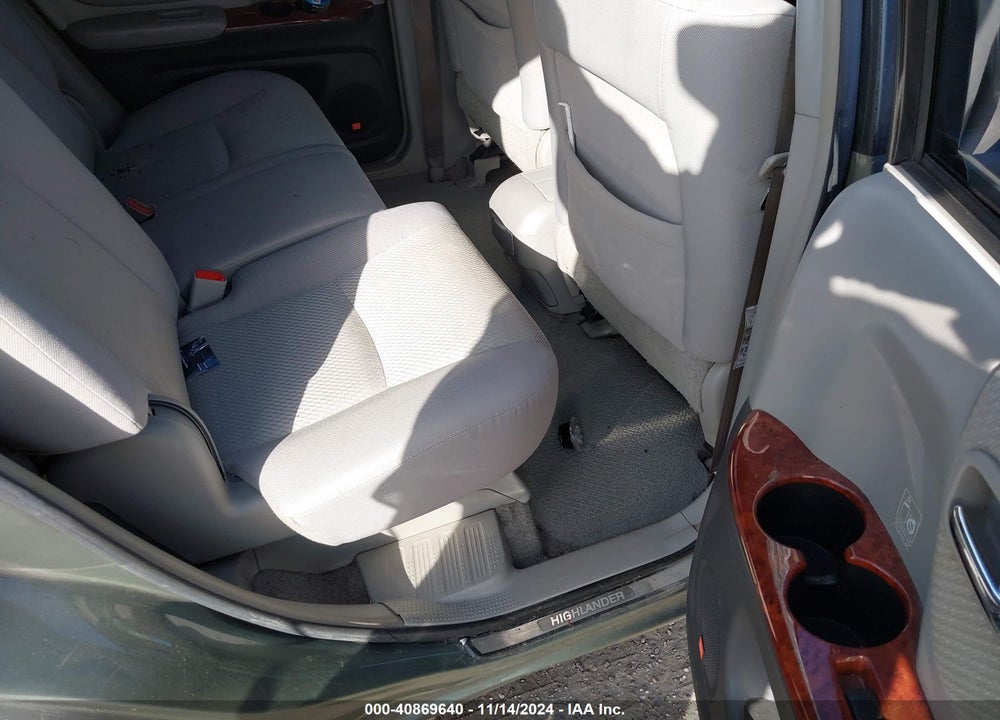 2007 TOYOTA HIGHLANDER HYBRID LIMITED V6 VIN: JTEEW21A870042879