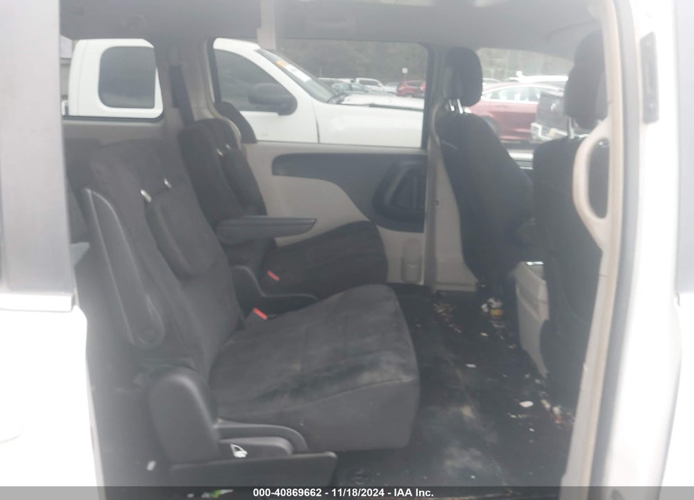 2011 CHRYSLER TOWN & COUNTRY TOURING VIN: 2A4RR5DG4BR739618