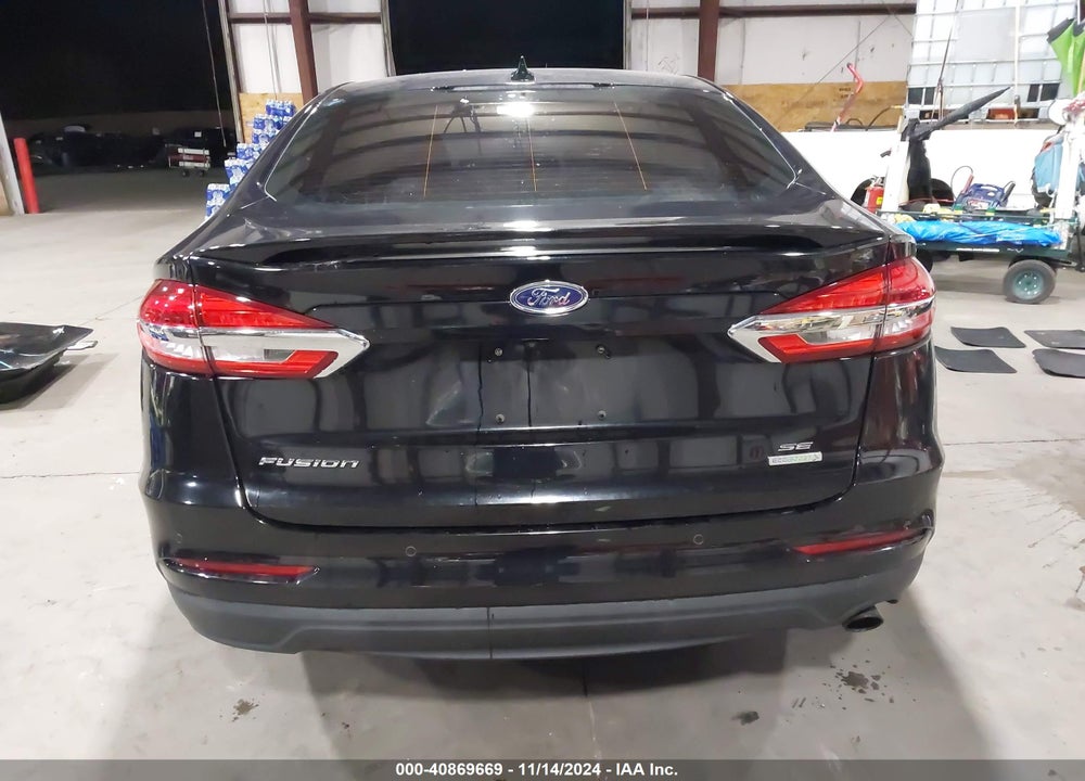 2019 FORD FUSION SE VIN: 3FA6P0HD2KR284088