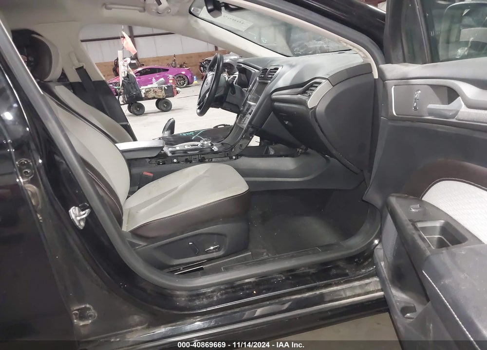 2019 FORD FUSION SE VIN: 3FA6P0HD2KR284088