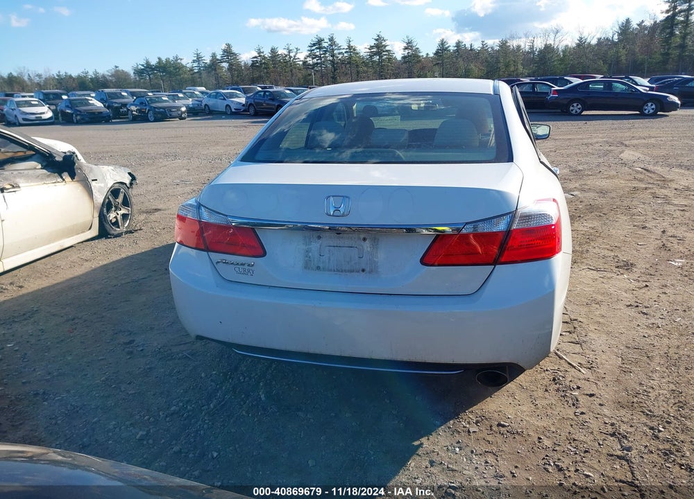 2013 HONDA ACCORD LX VIN: 1HGCR2F38DA041882