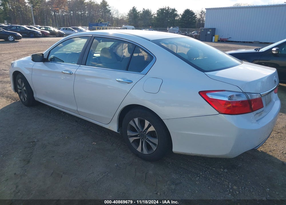 2013 HONDA ACCORD LX VIN: 1HGCR2F38DA041882