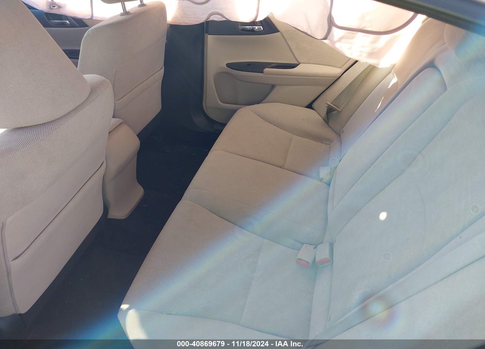2013 HONDA ACCORD LX VIN: 1HGCR2F38DA041882