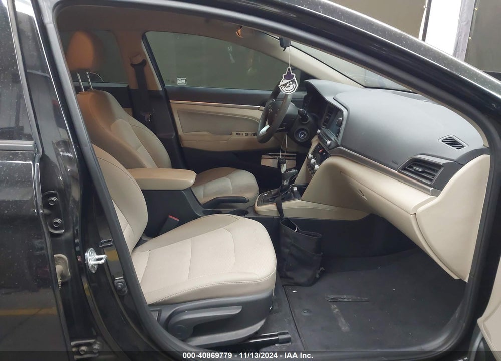2020 HYUNDAI ELANTRA VIN: 5NPD84LF7LH601463