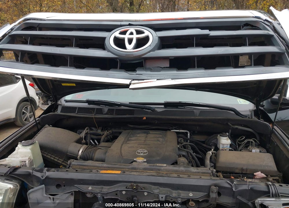 2016 TOYOTA SEQUOIA PLATINUM 5.7L V8 VIN: 5TDDY5G15GS142213