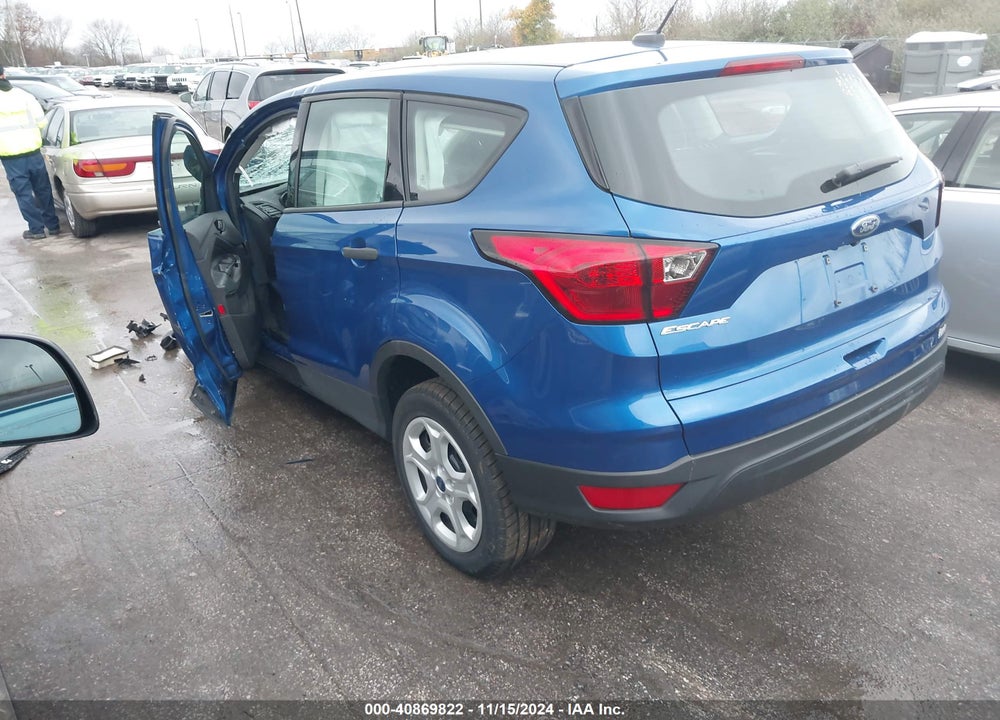 2019 FORD ESCAPE S VIN: 1FMCU0F78KUA23569