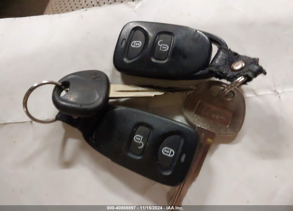 2006 HYUNDAI TUCSON GLS/LIMITED VIN: KM8JN12D76U262557
